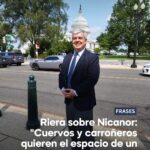 🇵🇾 MUY FUERTE | 🗣️🔹El actual ministro del interior, Enrique Riera, se despachó en un acto público contra el expresidente Nicanor Duarte Frutos diciendo que «hay cuervos y carroñeros que se quieren aprovechar de la coyuntura de un hombre que tuvo que enfrentar de todo (Cartes) y que ahora está convaleciente, para ocupar su espacio» 🔹Aunque no mencionó directamente al expresidente, le dio retweets a publicaciones como la de la periodista Francisca Pereira, en las que se mencionaba a Nicanor como el blanco de sus críticas. 🔹Más adelante, dijo que los funcionarios públicos que no pueden justificar el origen de su patrimonio no deberían abrir la boca. 🔹También señaló que Santiago Peña «no está solo» y que tiene el apoyo del país porque es como cuando la Albirroja sale a la cancha y «todos somos uno» 📸 Redes Sociales #ElNacional