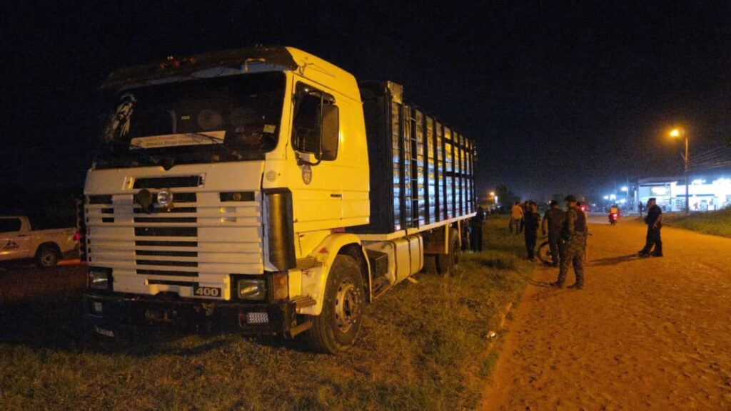 Ocho detenidos e incautación de camión por asalto con toma de rehenes y robo de ganado en Tacuatí