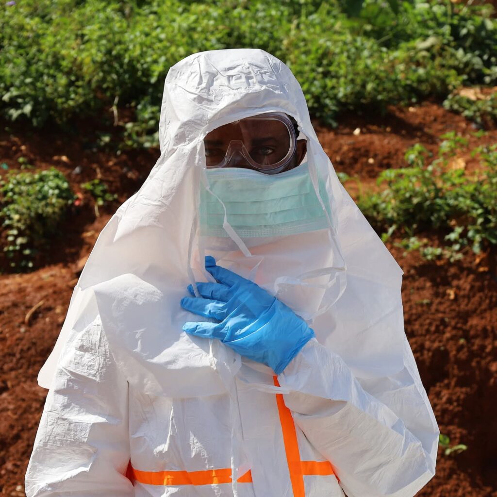 La OMS alerta sobre el grave brote de ébola en la República Democrática del Congo con más de 900 casos sospechosos